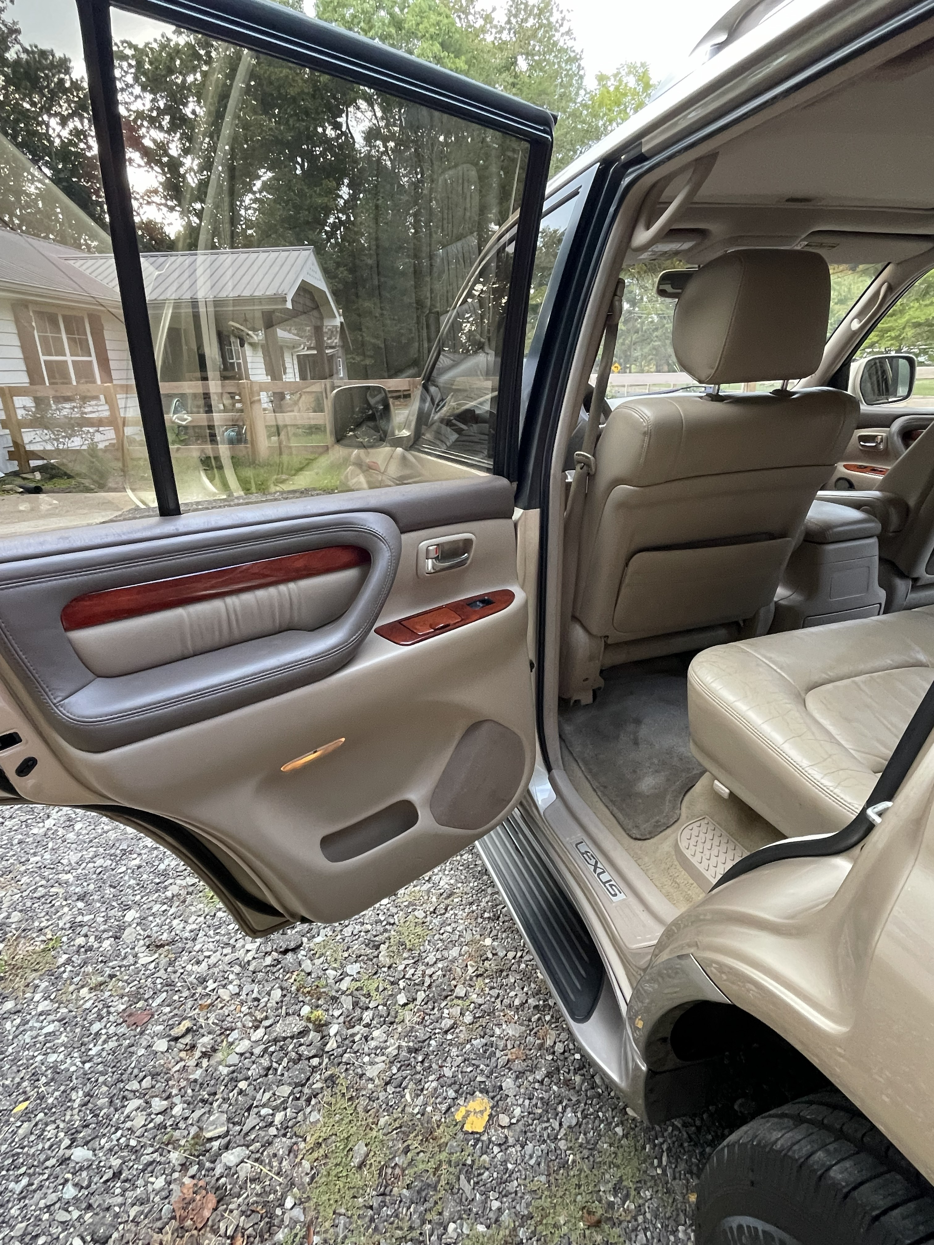 Used 2001 Lexus LX 470 4WD image 14