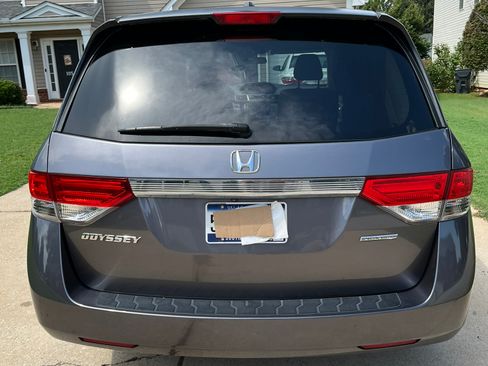 Used 2016 Honda Odyssey SE image 5