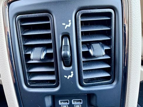 Used 2014 Jeep Grand Cherokee Limited AWD/4WD image 19