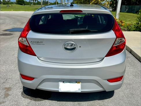 Used 2015 Hyundai Accent GS FWD image 9