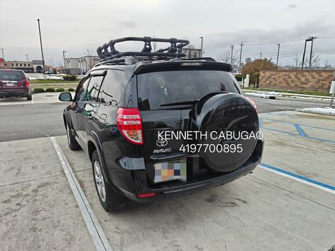Used 2011 Toyota RAV4 Limited image 4
