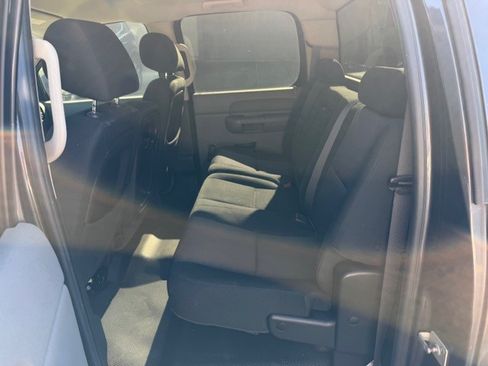 Used 2010 Chevrolet Silverado 1500 W/T image 4