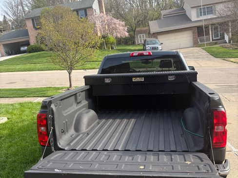 Used 2017 Chevrolet Silverado 1500 LT w/ All Star Edition image 5