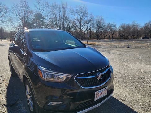 Used 2017 Buick Encore Sport Touring image 5
