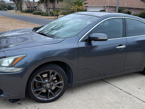 Used 2012 Nissan Maxima 3.5 S w/ Limited Edition Pkg image 2