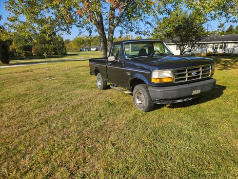 Used 1995 Ford F150 4x4 Regular Cab image 6