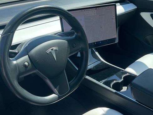 Used 2019 Tesla Model 3 RWD image 26