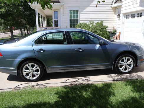 Used 2012 Ford Fusion SE FWD image 1