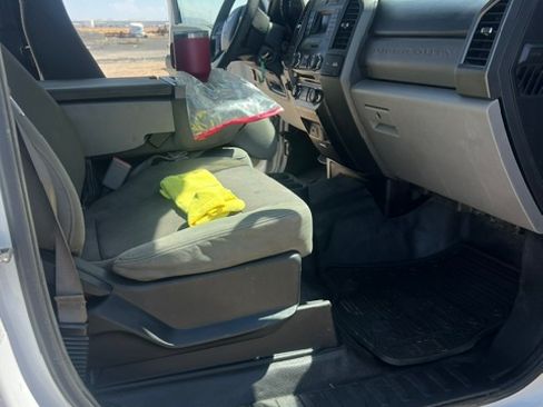 Used 2017 Ford F450 XL w/ Power Equipment Group RWD image 10