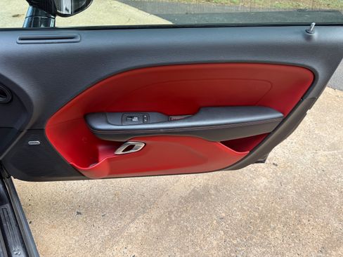 Used 2018 Dodge Challenger R/T Plus image 8