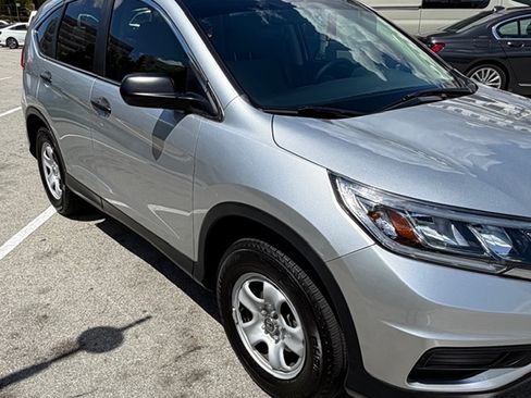 Used 2016 Honda CR-V LX image 5