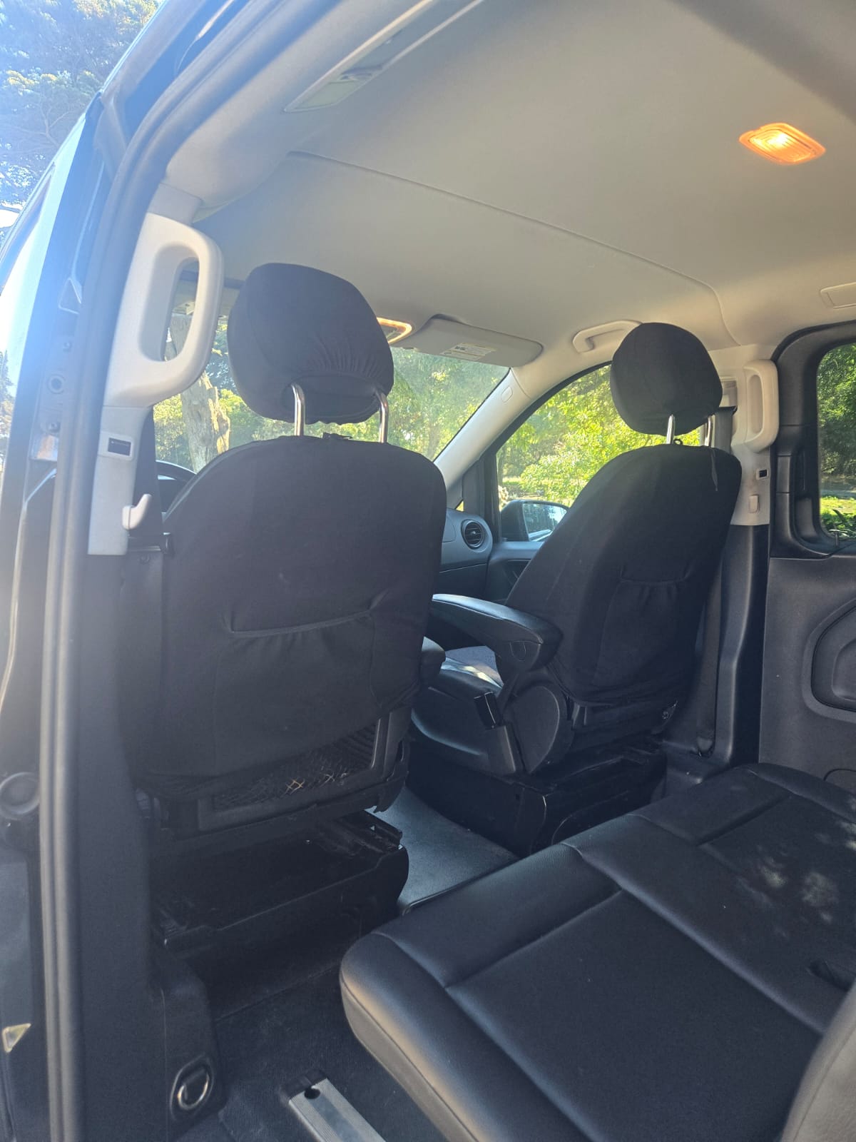 Used 2018 Mercedes-Benz Metris Passenger image 12