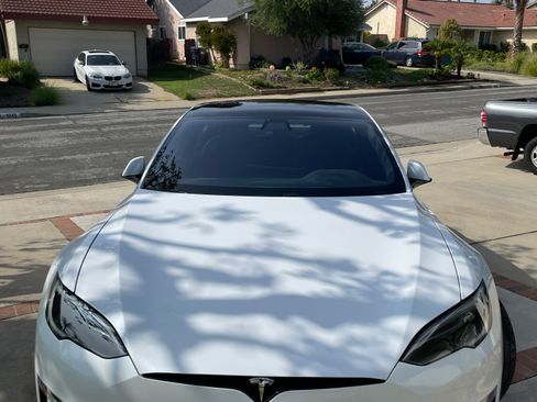 Used 2022 Tesla Model S Standard Range image 18