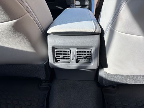 Used 2018 Toyota Camry XSE image 24