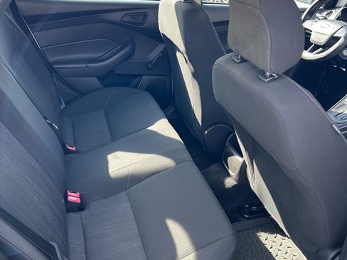 Used 2017 Ford Focus S FWD image 9
