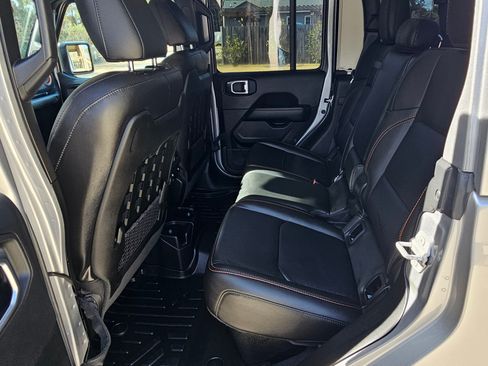 Used 2021 Jeep Gladiator Mojave image 8