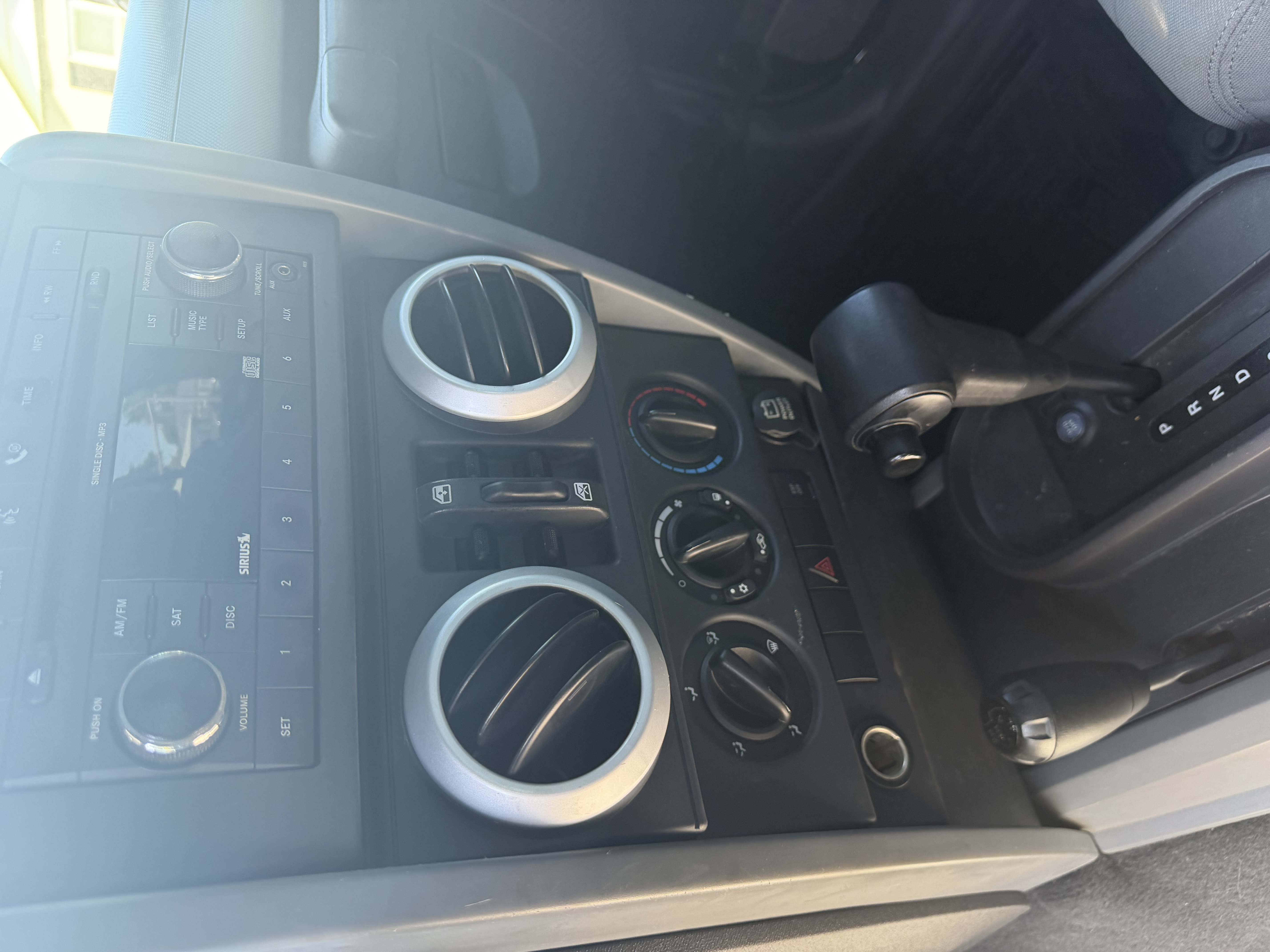 Used 2008 Jeep Wrangler Unlimited Sahara w/ Dual Top Group AWD/4WD image 19