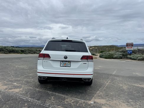 Used 2021 Volkswagen Atlas SE w/ Panoramic Sunroof Package AWD/4WD image 2