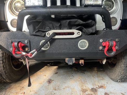 Used 2010 Jeep Wrangler Unlimited Sport AWD/4WD image 6