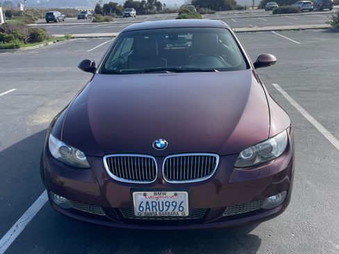 Used 2008 BMW 335i Convertible image 2