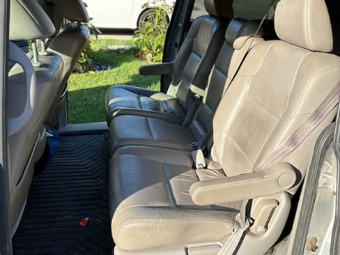 Used 2012 Honda Odyssey EX-L image 11