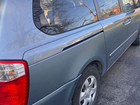 Used 2008 Kia Sedona LX FWD image 6