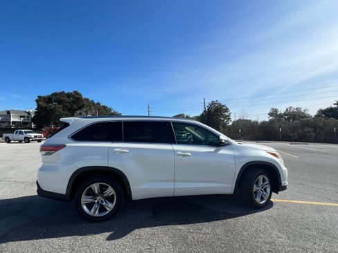 Used 2015 Toyota Highlander Limited Platinum image 5