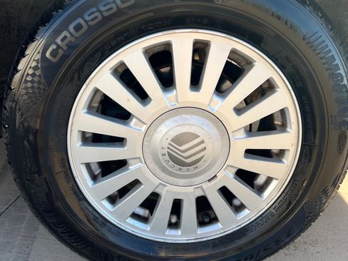 Used 2008 Mercury Grand Marquis LS image 23