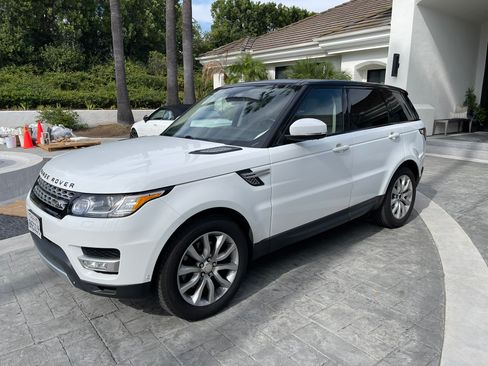 Used 2014 Land Rover Range Rover Sport HSE AWD/4WD image 1