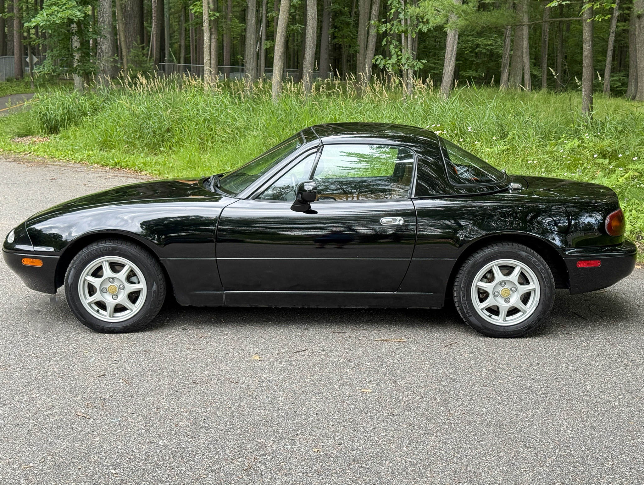 Used 1994 MAZDA MX-5 Miata RWD image 4