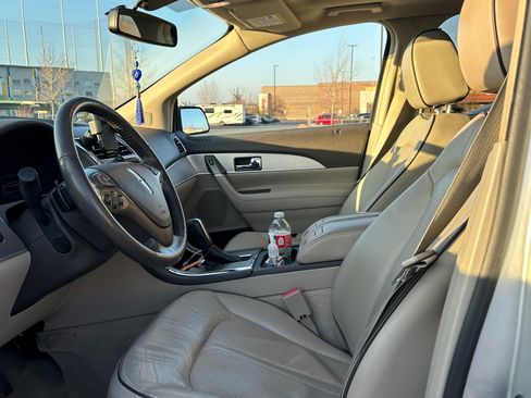 Used 2013 Lincoln MKX AWD image 22