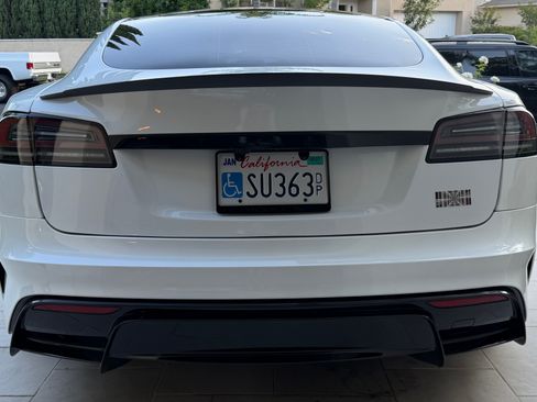 Used 2026 Tesla Model S Plaid AWD/4WD image 10