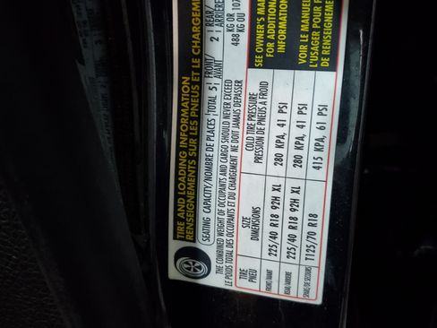 Used 2012 Volkswagen Golf 4-Door image 24