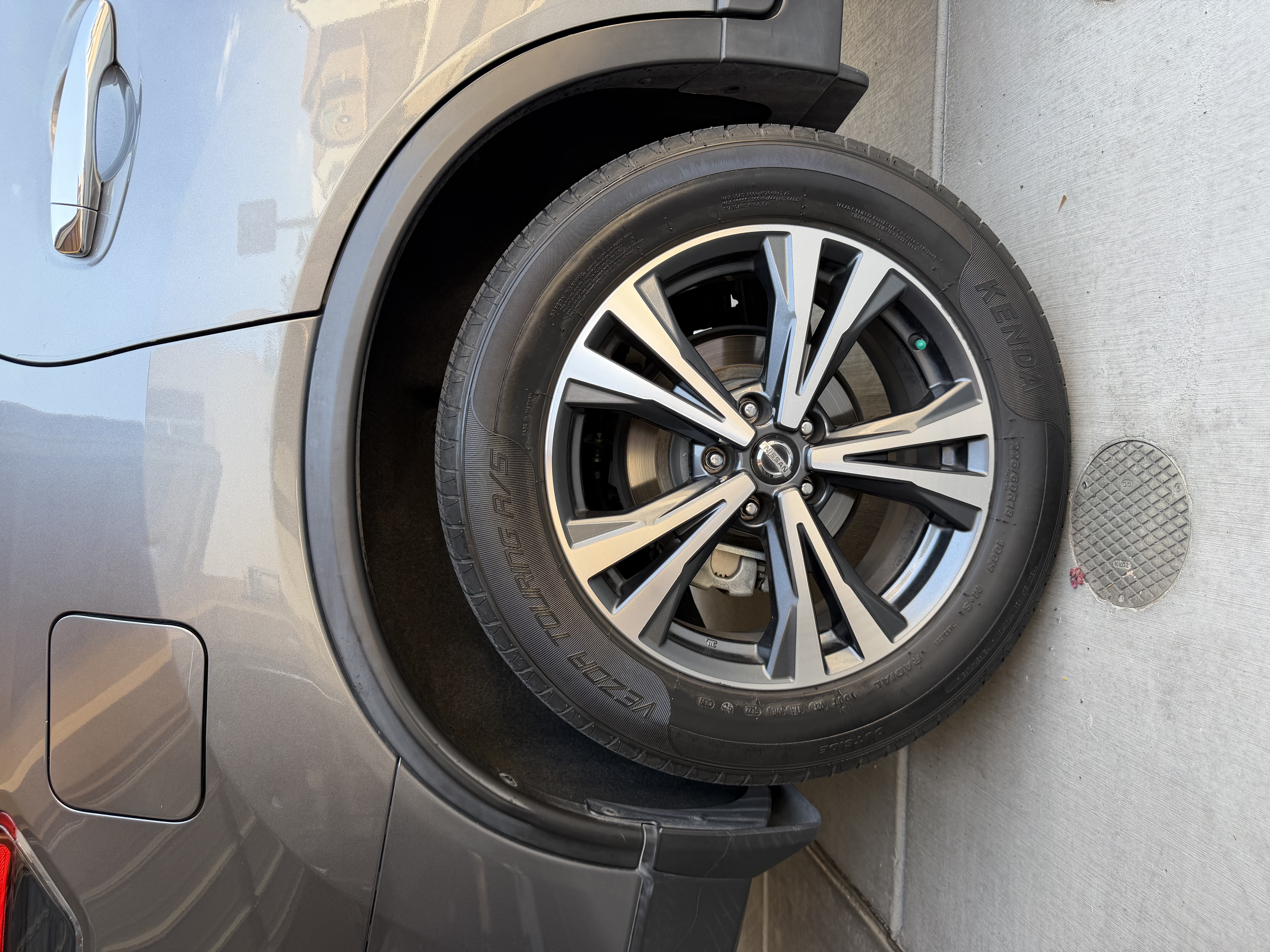 Used 2017 Nissan Rogue SL FWD image 13