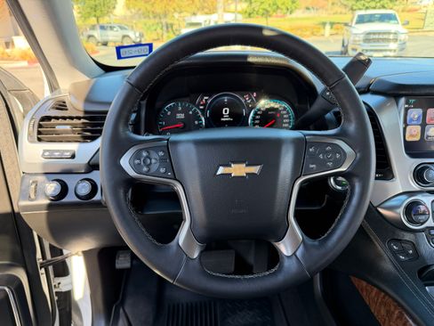 Used 2018 Chevrolet Tahoe Premier image 11