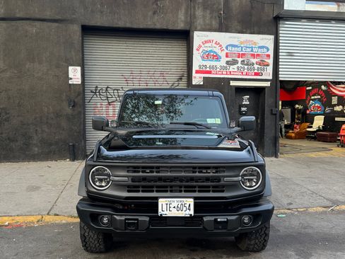 Used 2022 Ford Bronco Black Diamond AWD/4WD image 2