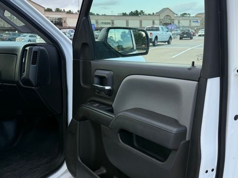 Used 2018 Chevrolet Silverado 1500 W/T w/ Trailering Package AWD/4WD image 12