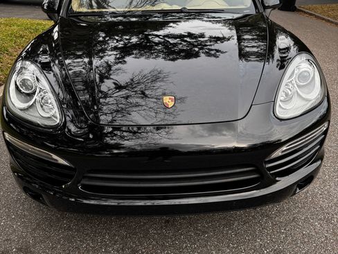 Used 2014 Porsche Cayenne image 2