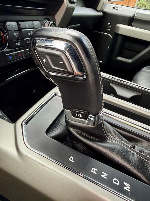 Used 2017 Ford F150 Lariat w/ Equipment Group 502A Luxury AWD/4WD image 25