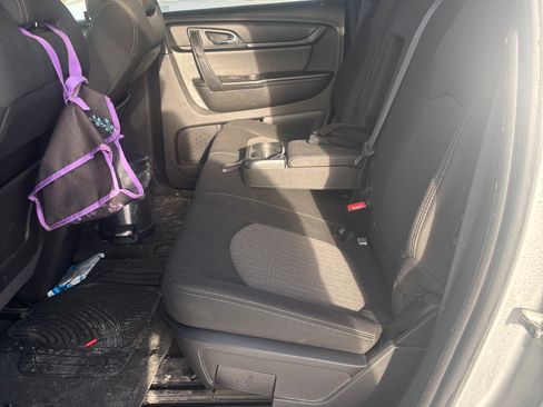 Used 2013 Chevrolet Traverse LT image 12