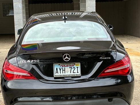 Used 2019 Mercedes-Benz CLA 250 4MATIC image 5