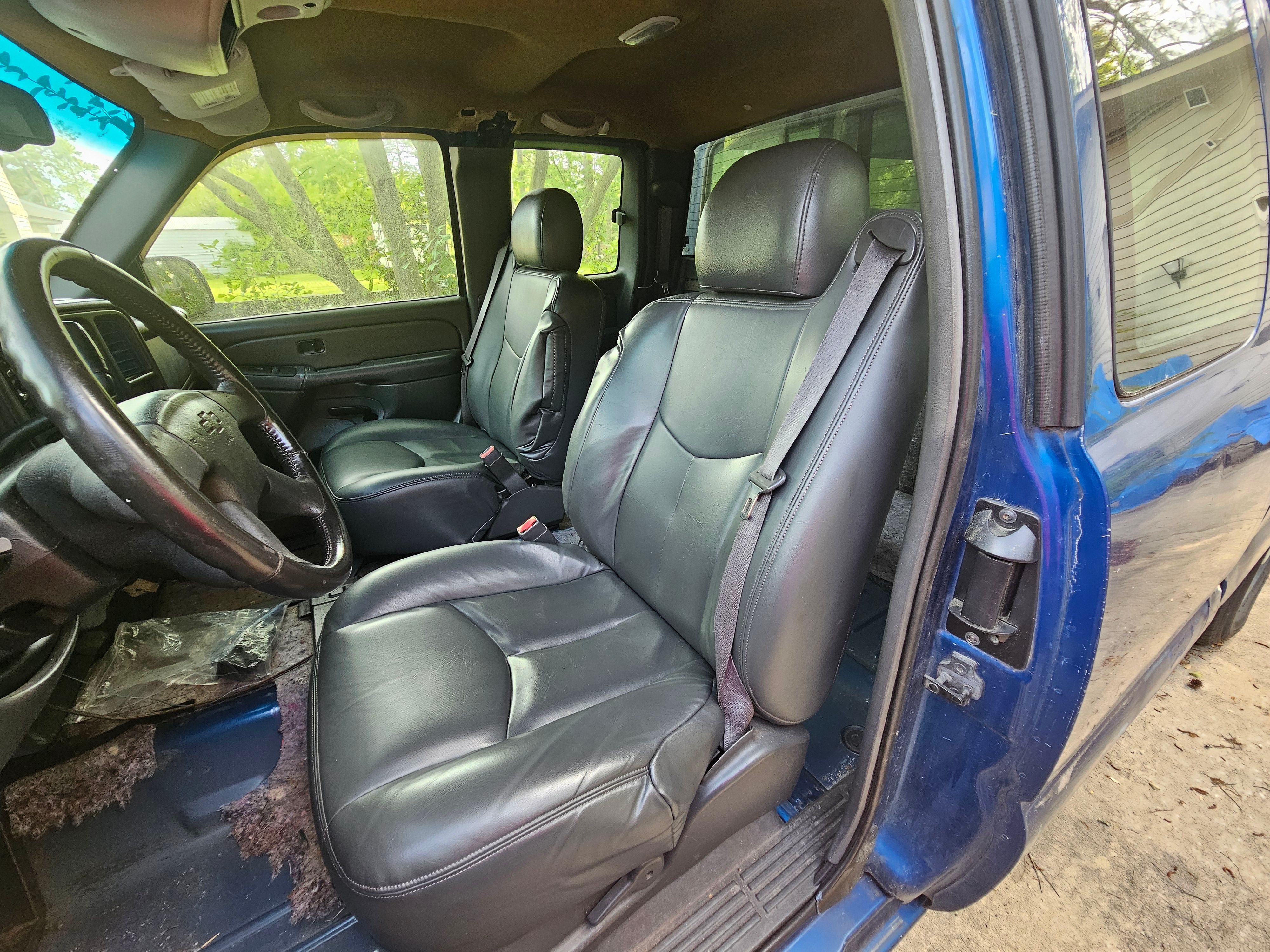 Used 2003 Chevrolet Silverado 1500 LS RWD image 8