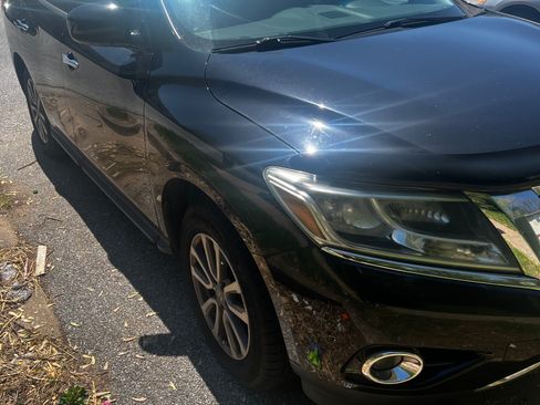 Used 2015 Nissan Pathfinder SV image 12