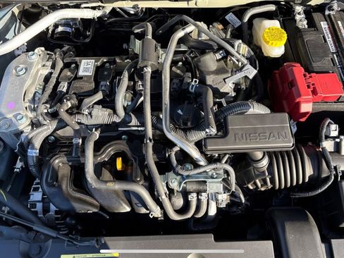 Used 2025 Nissan Sentra SR image 13