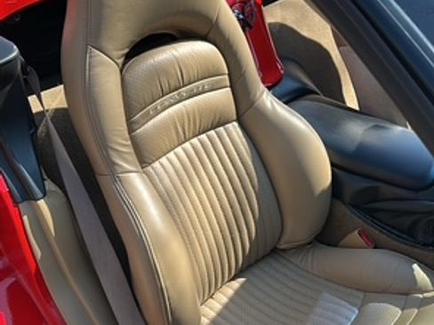 Used 2001 Chevrolet Corvette Convertible w/ Preferred Equipment Group2 image 9