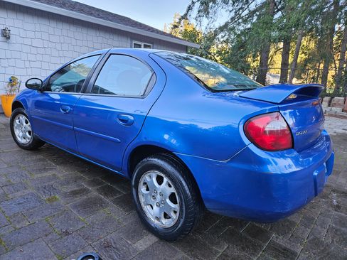 Used 2005 Dodge Neon SXT image 12