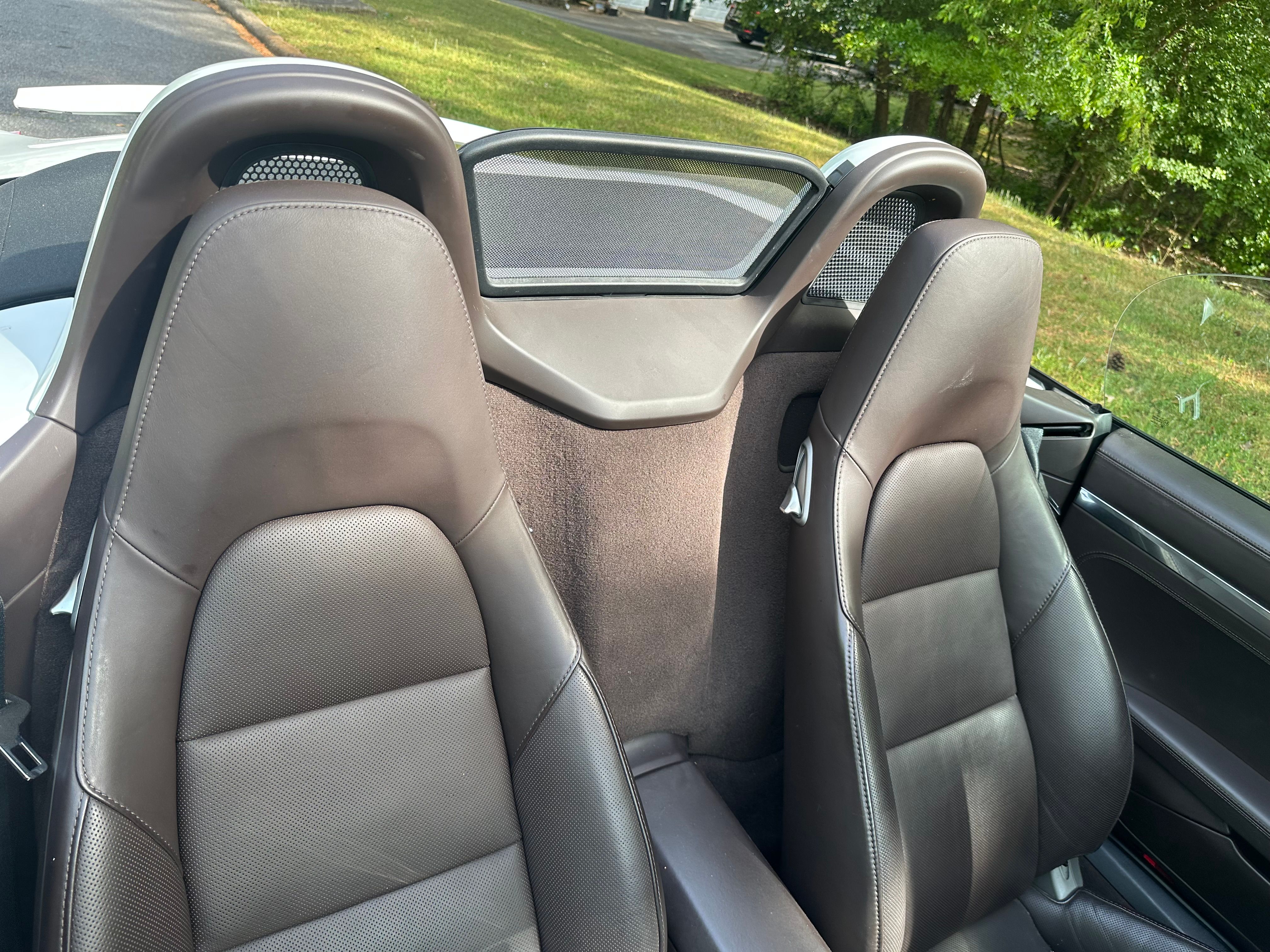 Used 2014 Porsche Boxster RWD image 2