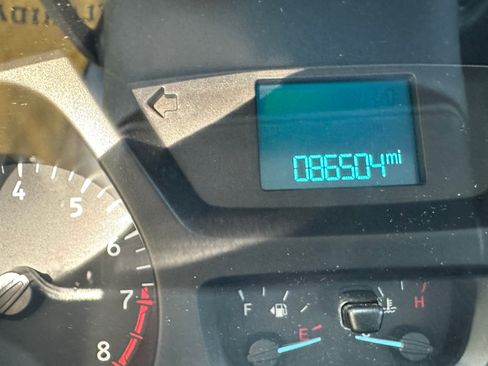 Used 2015 Ford Transit 250 148 Medium Roof image 9