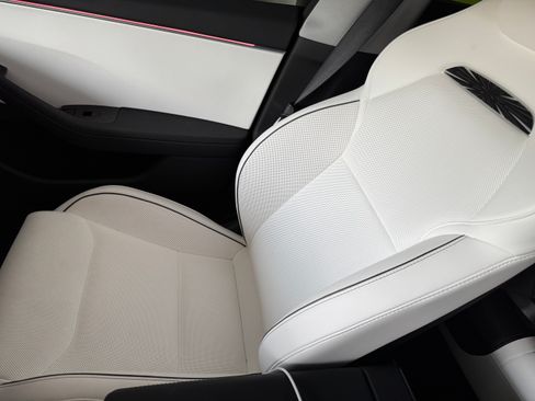 Used 2025 Tesla Model 3 Performance image 20