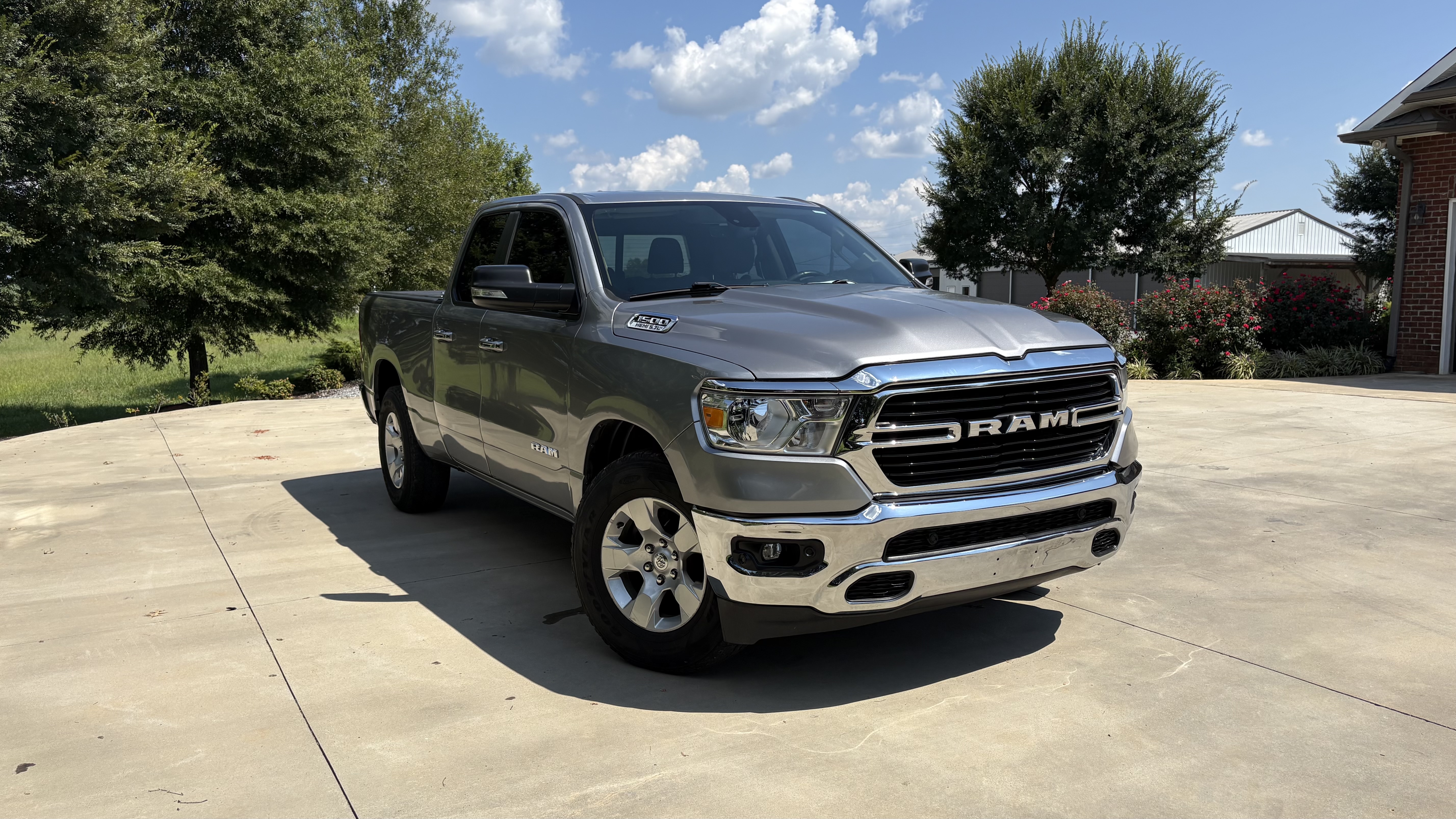 Used 2019 RAM 1500 Big Horn AWD/4WD image 1